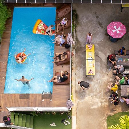 Готель K-Bunk Aonang Center Ao Nang Екстер'єр фото