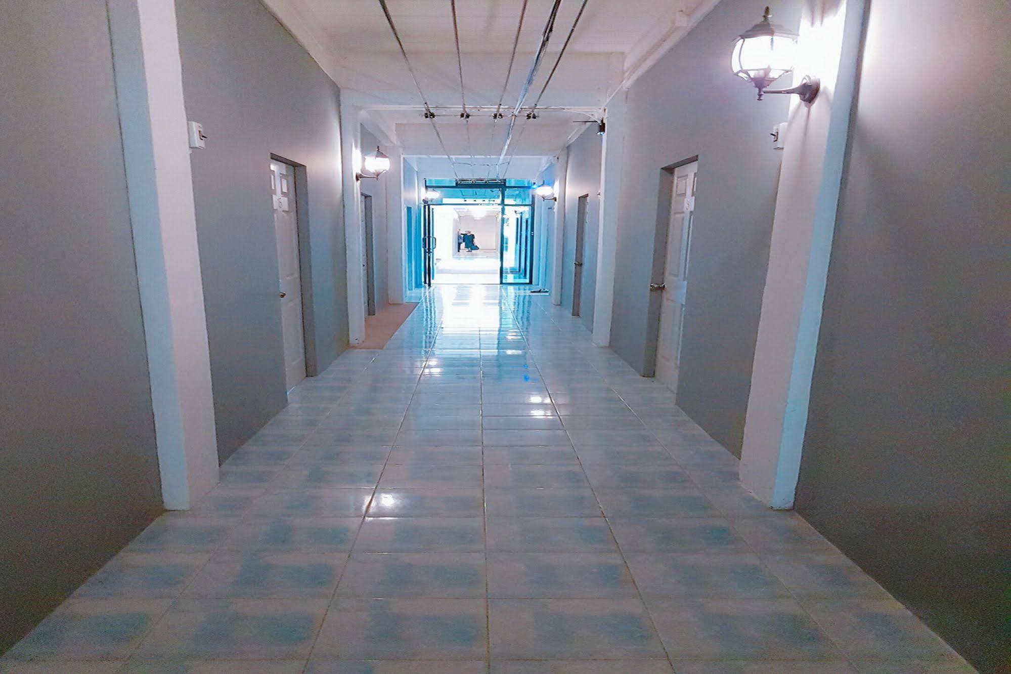 Готель K-Bunk Aonang Center Ao Nang Екстер'єр фото